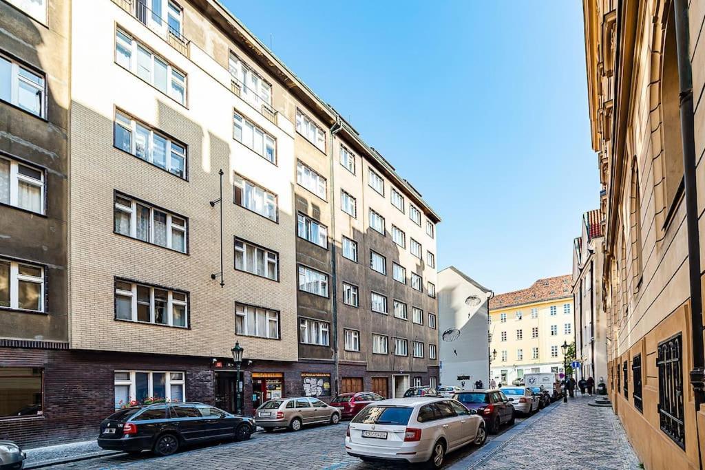 Cozy Old Town Stay - 1-Bedroom Apartment Prag Exterior foto